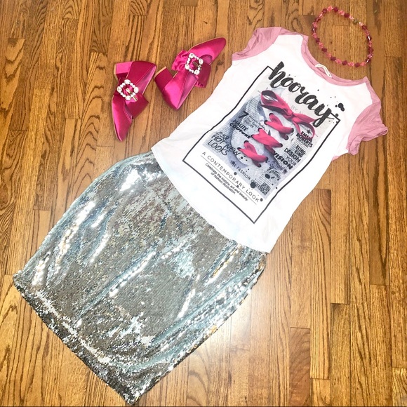 NYLON APPAREL Pink Hooray crystal scoop hem top. - Picture 1 of 5